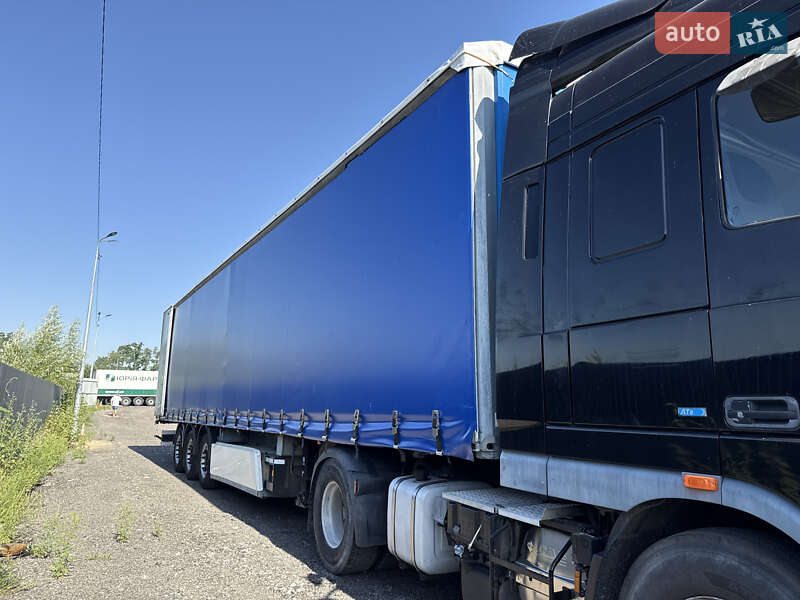 Тентований борт (штора) - напівпричіп Schmitz Cargobull SCB S3T 2013 в Києві