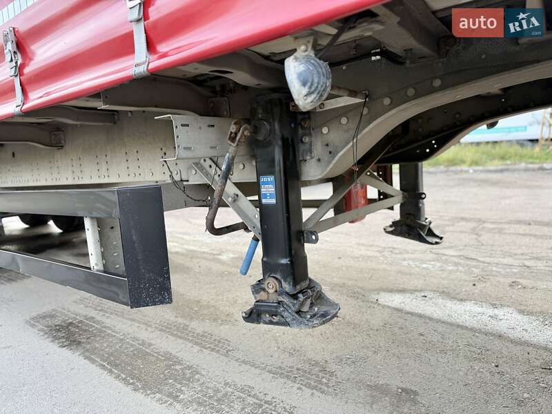 Тентований борт (штора) - напівпричіп Schmitz Cargobull SCB S3T 2017 в Рівному