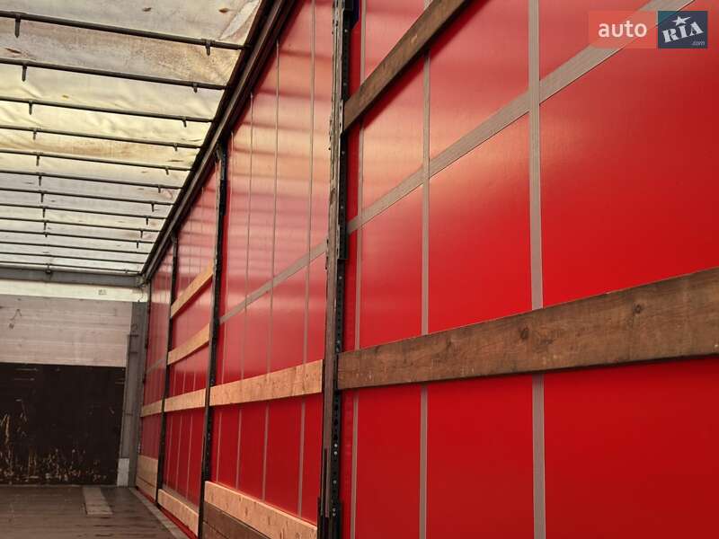 Тентованный борт (штора) - полуприцеп Schmitz Cargobull SCB S3T 2016 в Буче