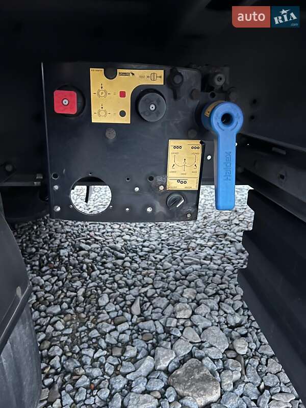 Тентованный борт (штора) - полуприцеп Schmitz Cargobull SCB S3T 2014 в Черновцах