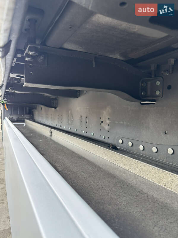 Тентованный борт (штора) - полуприцеп Schmitz Cargobull SCB S3T 2018 в Луцке