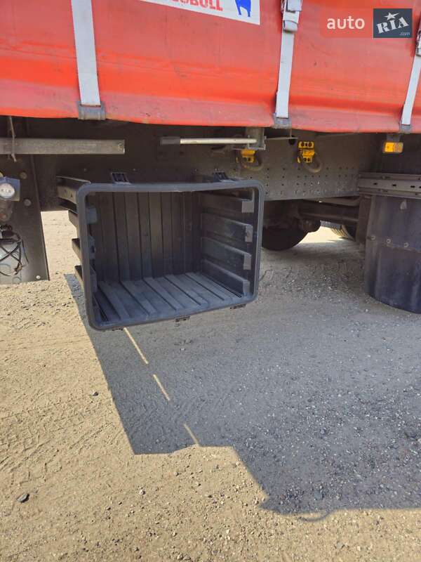 Тентованный борт (штора) - полуприцеп Schmitz Cargobull SCB S3T 2017 в Шептицькому