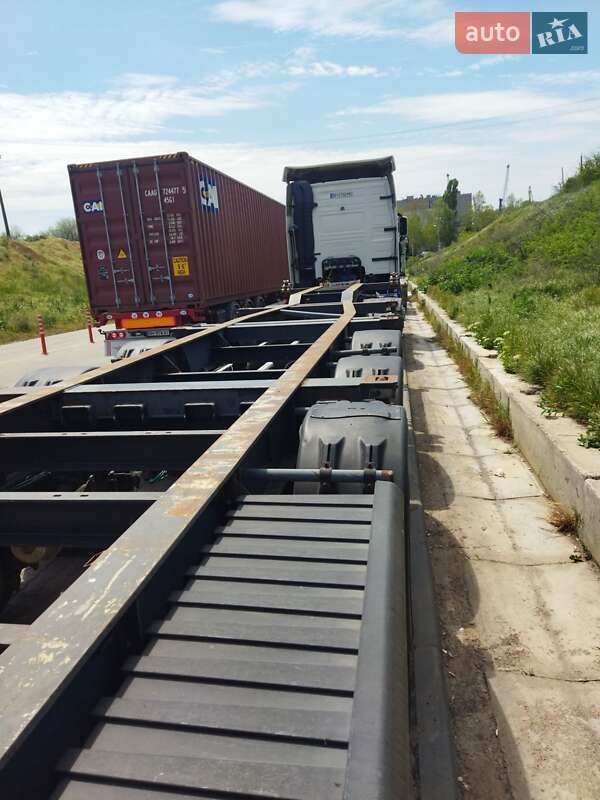 Контейнеровоз полуприцеп Schmitz Cargobull SCF 2005 в Одессе фото 3 Контейнеровоз полуприцеп Schmitz Cargobull SCF 2005 в Одессе