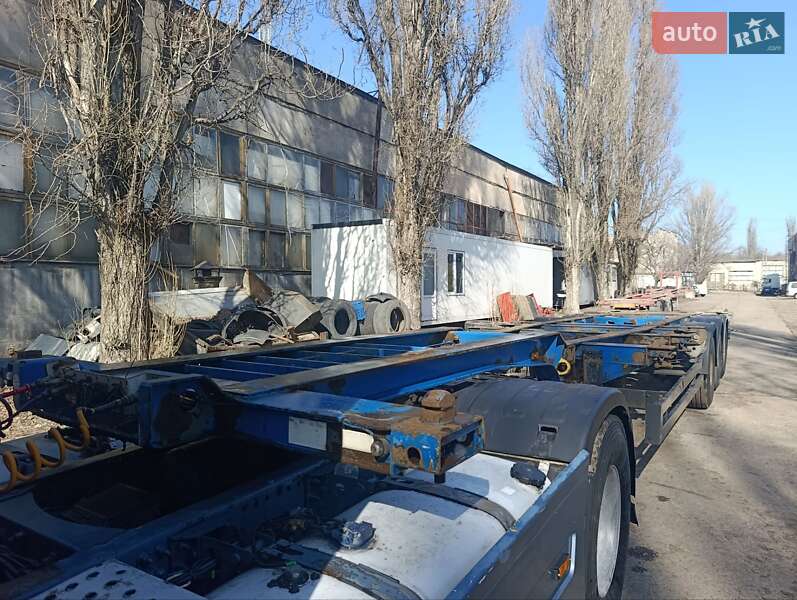 Контейнеровоз Schmitz Cargobull SCF 2004 в Одессе