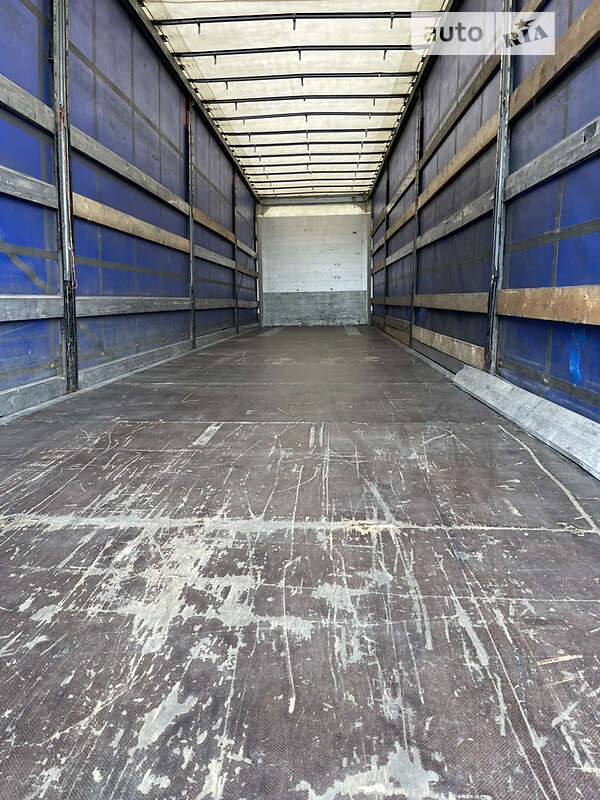 Тентований борт (штора) - напівпричіп Schmitz Cargobull SCS 24/L 2012 в Хусті