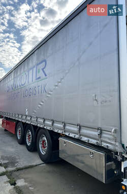 Бортовий напівпричіп Schmitz Cargobull SCS 24/L 2007 в 