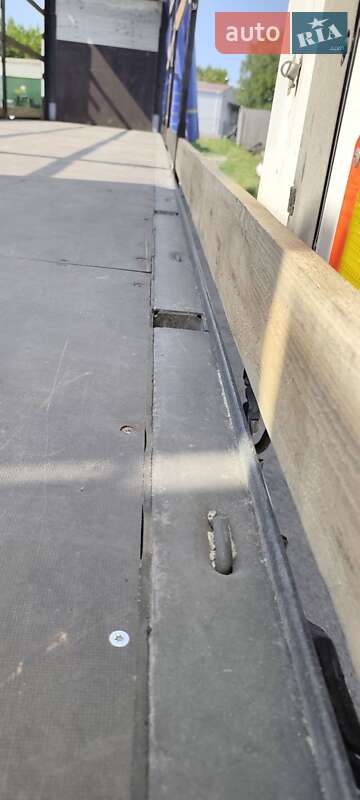 Тентованный борт (штора) - полуприцеп Schmitz Cargobull SCS 24/L 2015 в Умани