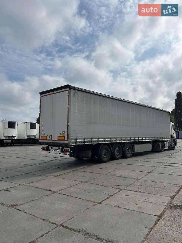 Тентованный борт (штора) - полуприцеп Schmitz Cargobull SCS 24/L 2017 в Киеве
