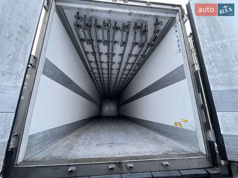 Рефрижератор полуприцеп Schmitz Cargobull SCS 2015 в Днепре