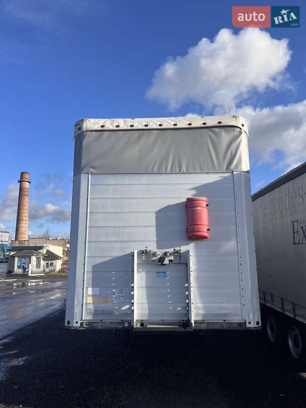 Тентованный борт (штора) - полуприцеп Schmitz Cargobull SCS 2009 в Хусте