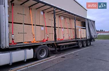 Тентованный борт (штора) - полуприцеп Schmitz Cargobull SCS 2013 в 
