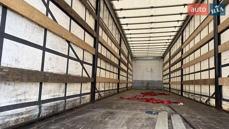 Тентований борт (штора) - напівпричіп Schmitz Cargobull SCS 2011 в Києві