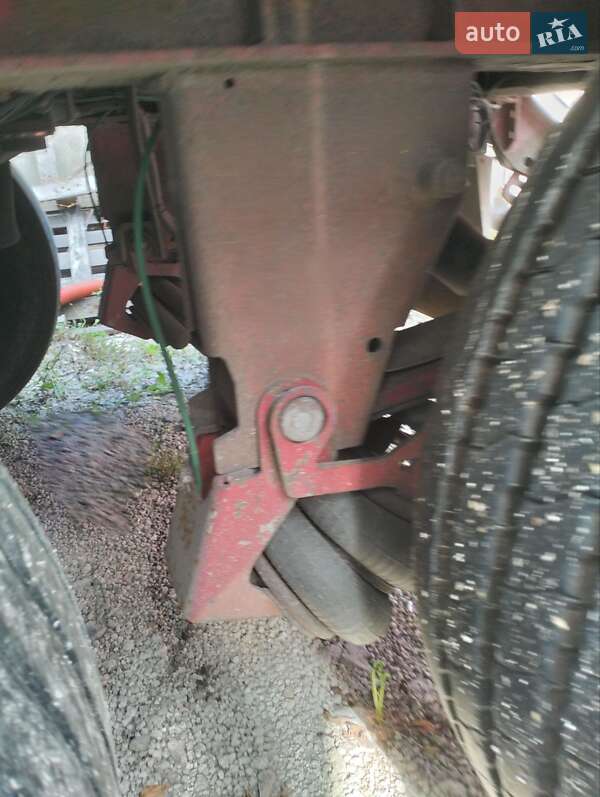 Зерновоз - полуприцеп Schmitz Cargobull SKI 2004 в Тернополе