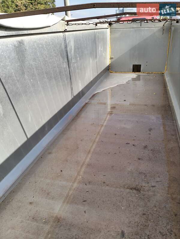 Зерновоз - полуприцеп Schmitz Cargobull SKI 2004 в Тернополе