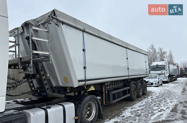 Зерновоз - полуприцеп Schmitz Cargobull SKI 2019 в 