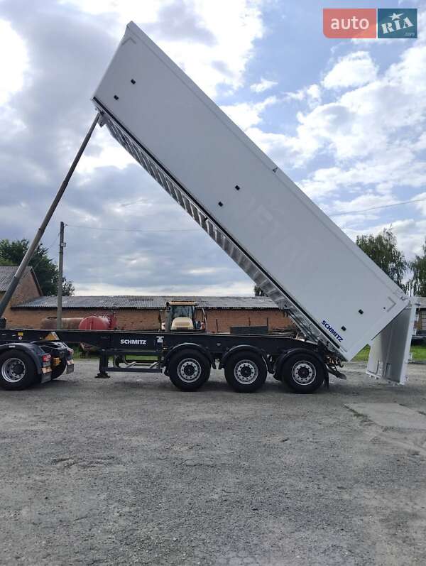 Самосвал полуприцеп Schmitz Cargobull SKI 2012 в Шептицькому