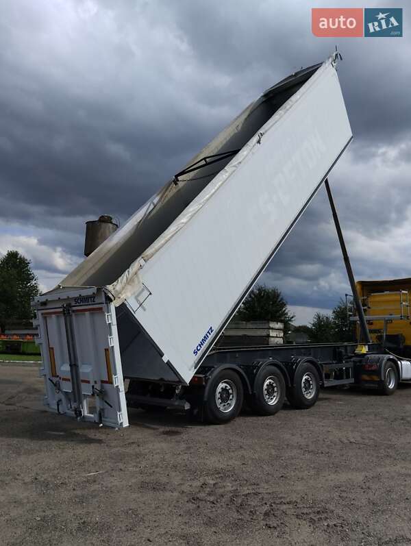 Самосвал полуприцеп Schmitz Cargobull SKI 2012 в Шептицькому