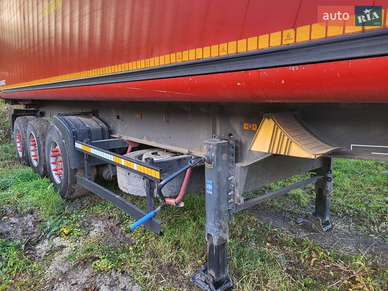 Самосвал полуприцеп Schmitz Cargobull SKI 2005 в Чемеровцах