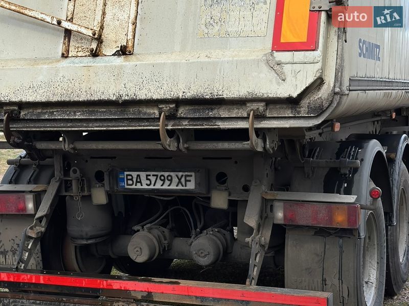 Самоскид напівпричіп Schmitz Cargobull SKI 2008 в Києві