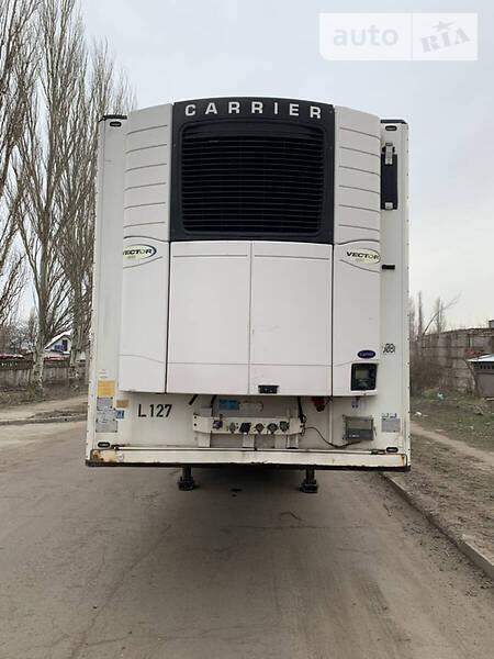 Рефрижератор полуприцеп Schmitz Cargobull SKO 24 2011 в Николаеве