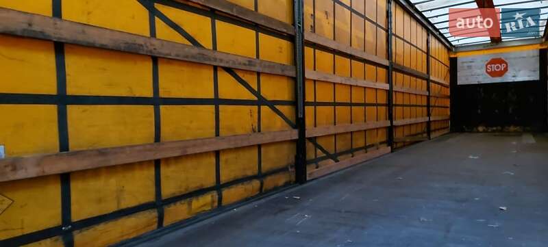 Тентований борт (штора) - напівпричіп Schmitz Cargobull SKO 24 2012 в Запоріжжі
