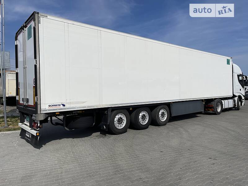 Рефрижератор полуприцеп Schmitz Cargobull SKO 24 2015 в Черновцах