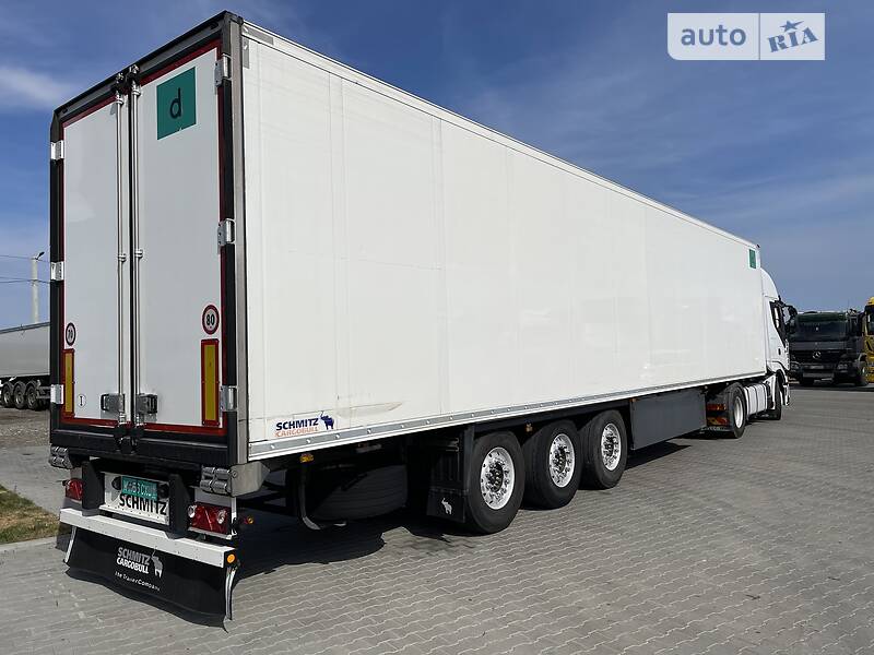 Рефрижератор полуприцеп Schmitz Cargobull SKO 24 2015 в Черновцах