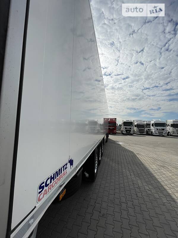 Рефрижератор полуприцеп Schmitz Cargobull SKO 24 2018 в Черновцах