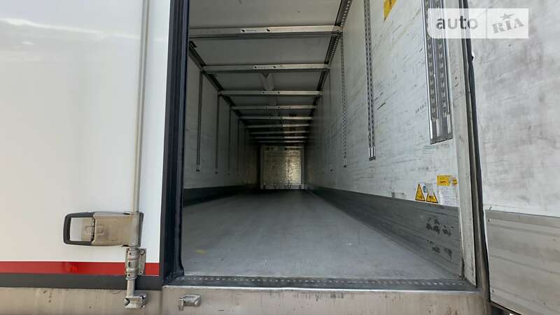 Рефрижератор напівпричіп Schmitz Cargobull SKO 24 2012 в Львові
