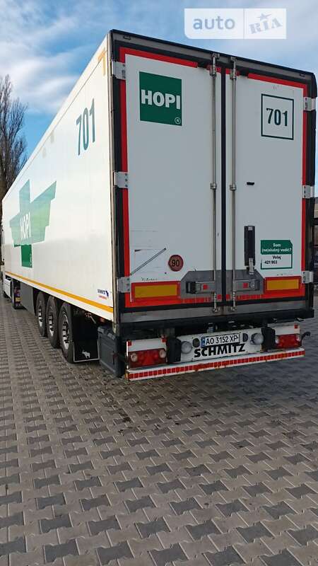 Рефрижератор полуприцеп Schmitz Cargobull SKO 24 2005 в Иршаве