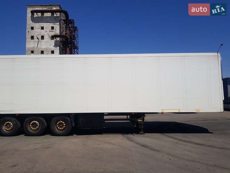 Рефрижератор напівпричіп Schmitz Cargobull SKO 24 2011 в Києві