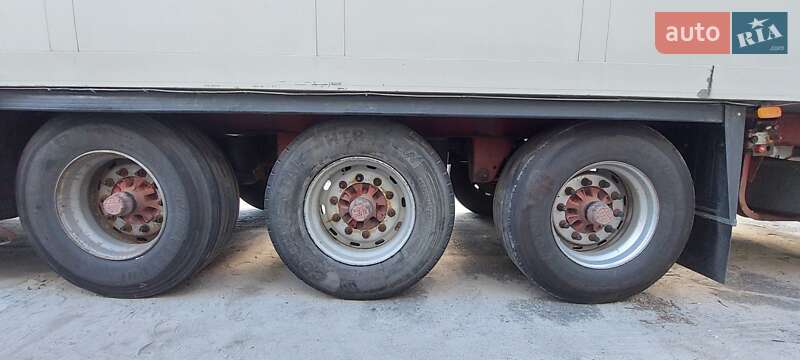 Рефрижератор полуприцеп Schmitz Cargobull SKO 24 2001 в Броварах