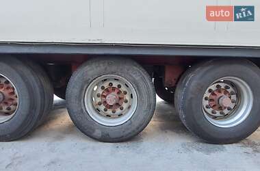 Рефрижератор напівпричіп Schmitz Cargobull SKO 24 2001 в 