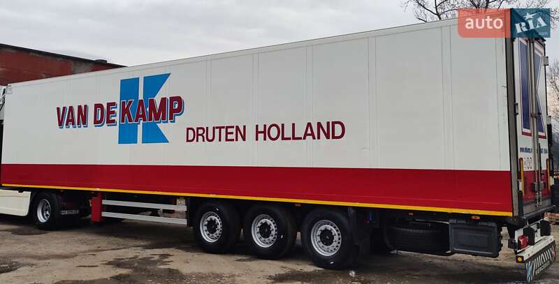 Рефрижератор Schmitz Cargobull SKO 24 2011 в 