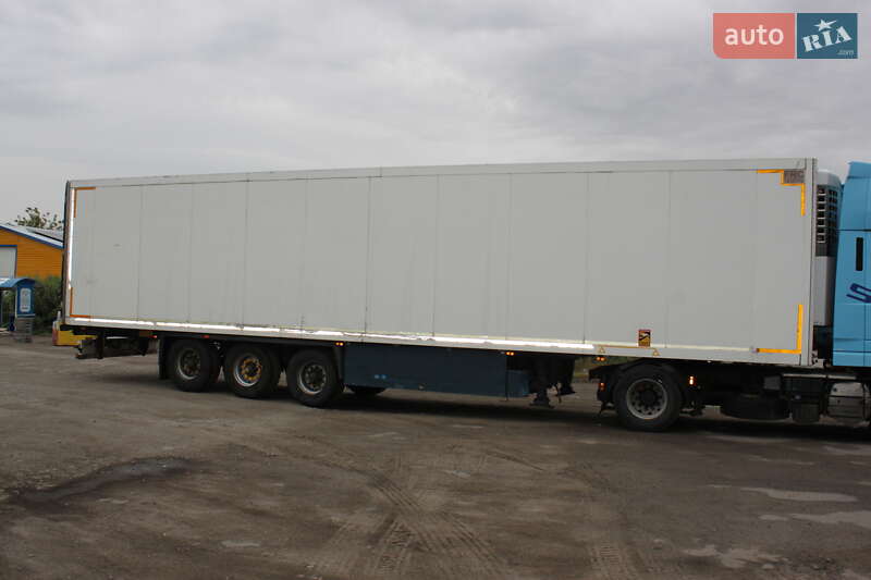 Рефрижератор полуприцеп Schmitz Cargobull SKO 24 2004 в Черкассах