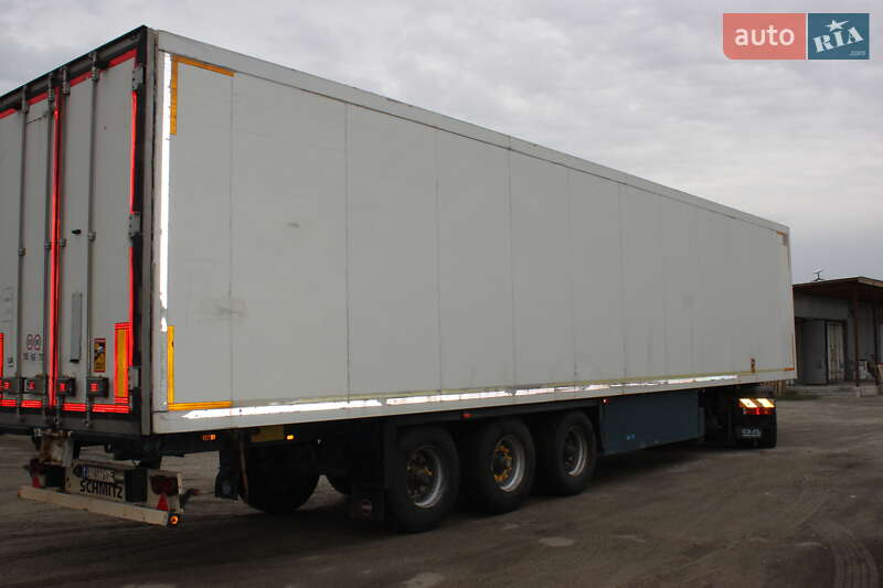 Рефрижератор полуприцеп Schmitz Cargobull SKO 24 2004 в Черкассах