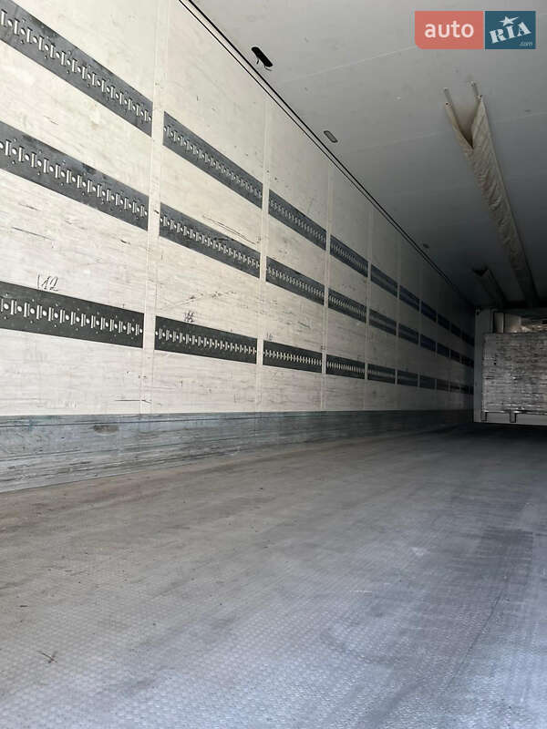 Рефрижератор напівпричіп Schmitz Cargobull SKO 24 2012 в Рава-Руській