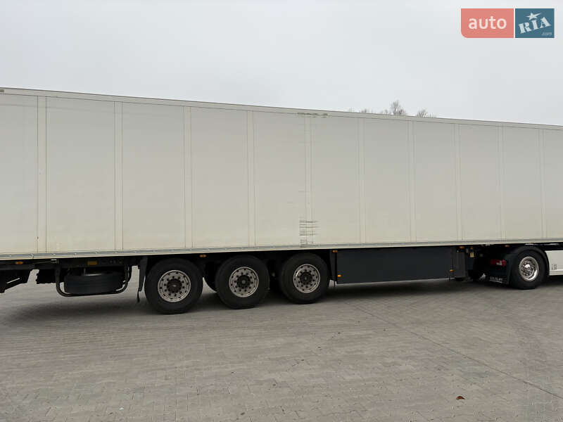 Рефрижератор полуприцеп Schmitz Cargobull SKO 24 2012 в Рава-Русской