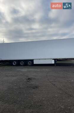 Рефрижератор напівпричіп Schmitz Cargobull SKO 24 2012 в 
