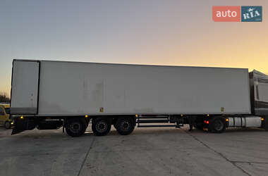 Рефрижератор полуприцеп Schmitz Cargobull SKO 24 2011 в 