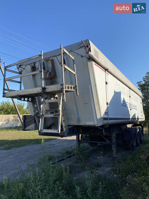 Самоскид напівпричіп Schmitz Cargobull SKO 24 2007 в 