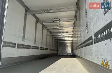 Рефрижератор полуприцеп Schmitz Cargobull SKO 24 2011 в 