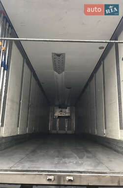 Рефрижератор полуприцеп Schmitz Cargobull SKO 24 2004 в 