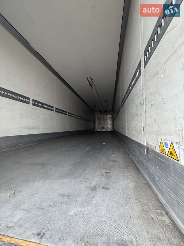 Рефрижератор Schmitz Cargobull SKO 24 2008 в Луцьку