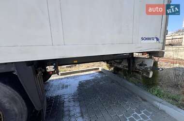 Рефрижератор Schmitz Cargobull SKO 24 2002 в 