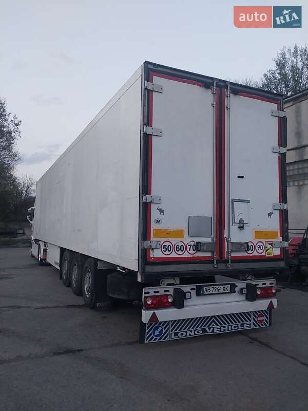 Рефрижератор полуприцеп Schmitz Cargobull SKO 24 2003 в 