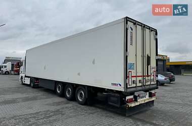 Рефрижератор полуприцеп Schmitz Cargobull SKO 24 2010 в Черновцах