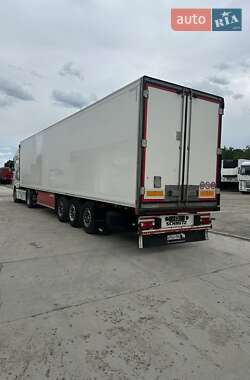 Рефрижератор полуприцеп Schmitz Cargobull SKO 24 2005 в Заречье
