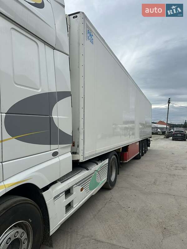 Рефрижератор напівпричіп Schmitz Cargobull SKO 24 2005 в Заріччі