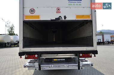Рефрижератор напівпричіп Schmitz Cargobull SKO 24 2006 в Хусті